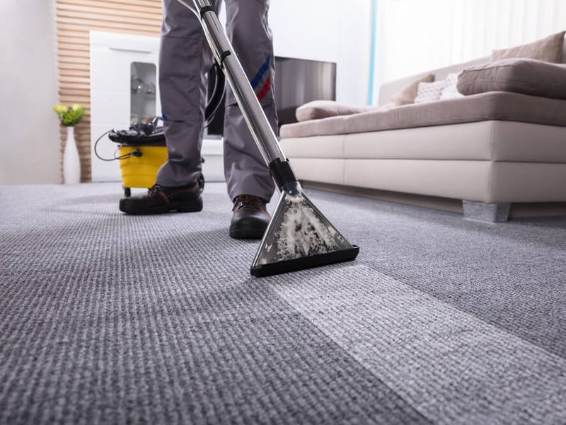 Commercial carpet extraction in an office in Northern Virginia